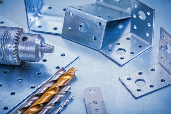 sheet-metal-screw-guide