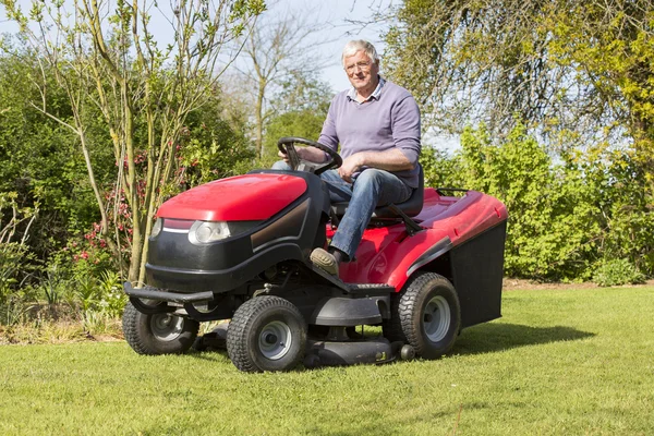 electric-riding-lawn-mower